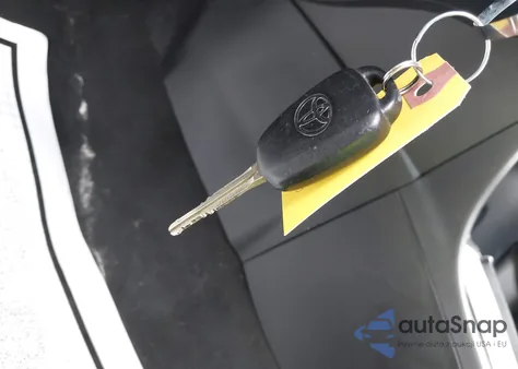 2018 Toyota Corolla Se from USA, damaged, VIN 2T1BURHE1JC966477